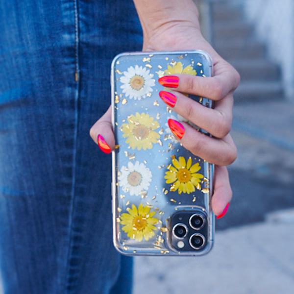 Real Flowers Yellow Flake Case IPhone 13 Pro Max